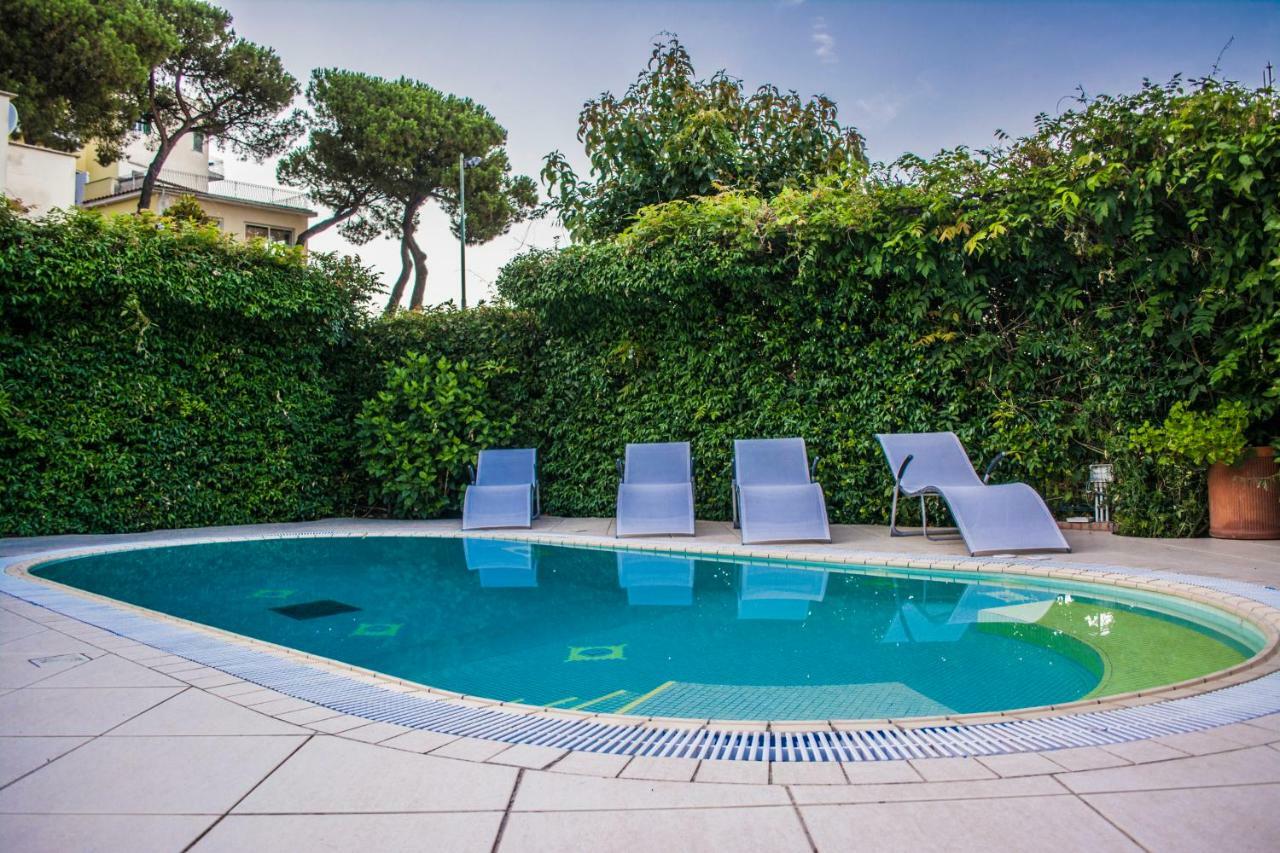 Villa Marylu' Ísquia Exterior foto